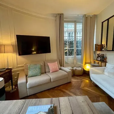 Proche Tour Eiffel Apartmán