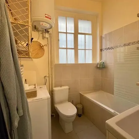 Proche Tour Eiffel Apartmán *